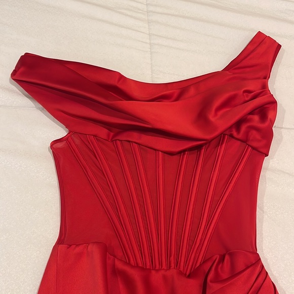 House of CB Lulu Dress in red - Size S - Picture 6 of 8